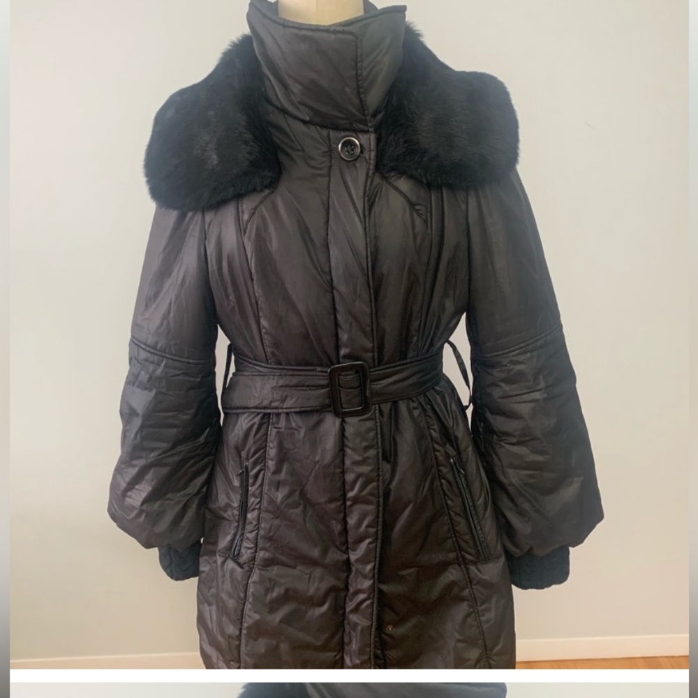 Macktage coat size large brown with fur collar